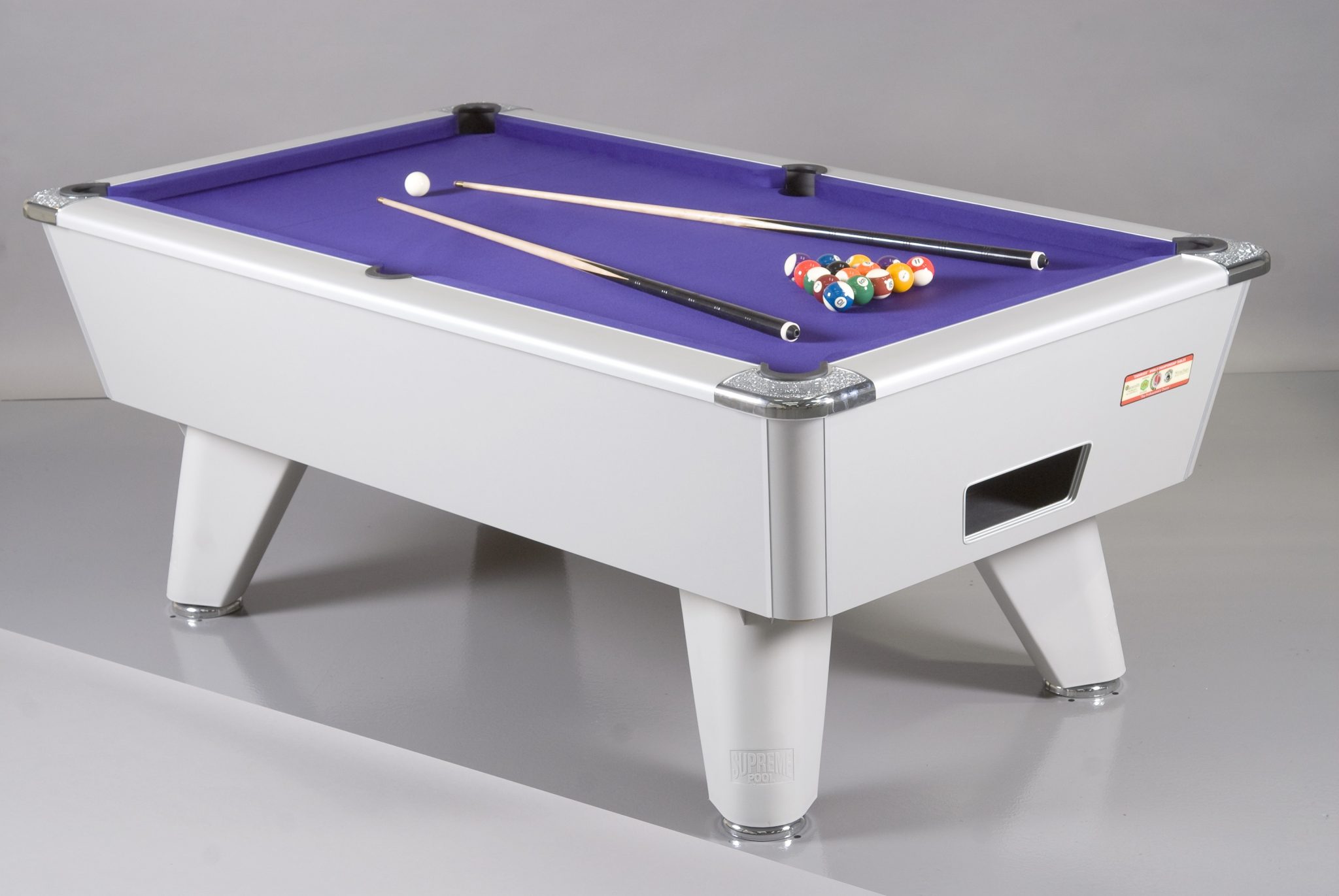 supreme winner pool tables